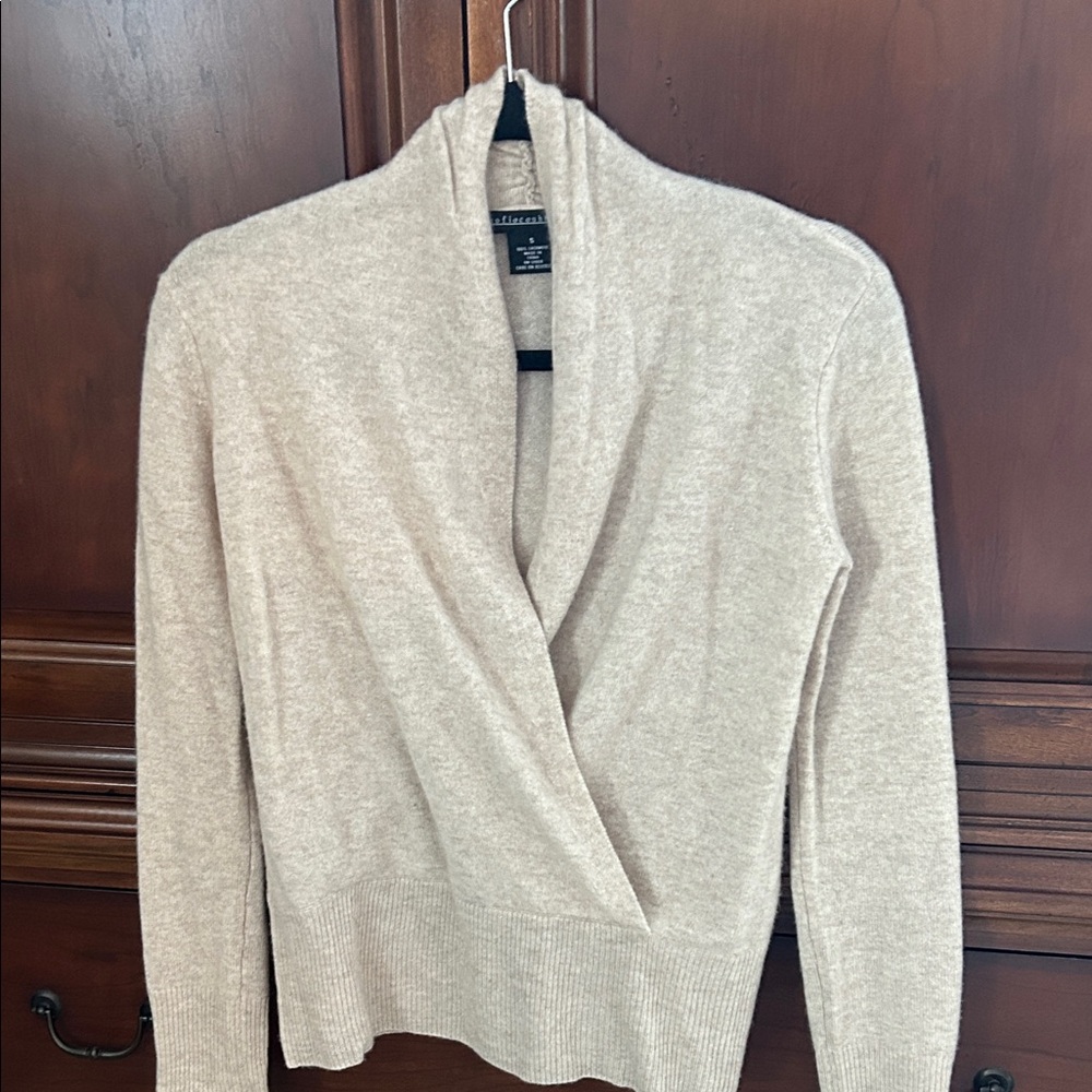 Sofia Cashmere Beige Crossover  V Neck Sweater/Size Small - Picture 4 of 6